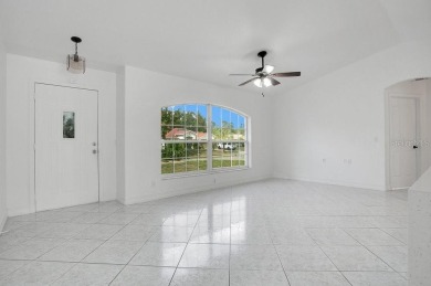 Under contract-accepting backup offers. Move-in Ready Charming 4 on Bobcat Trail Golf Club in Florida - for sale on GolfHomes.com, golf home, golf lot