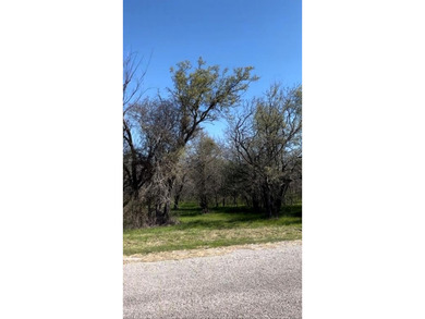 Beautiful wooded lot located in Runaway Bay, no HOA, minutes on The Club At Runaway Bay in Texas - for sale on GolfHomes.com, golf home, golf lot