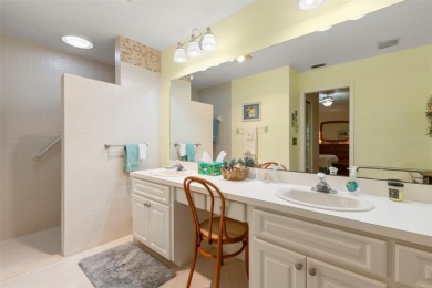 Meticulously maintained 3BR/2BA Villa in Salem Square - on Lansbrook Golf Club in Florida - for sale on GolfHomes.com, golf home, golf lot
