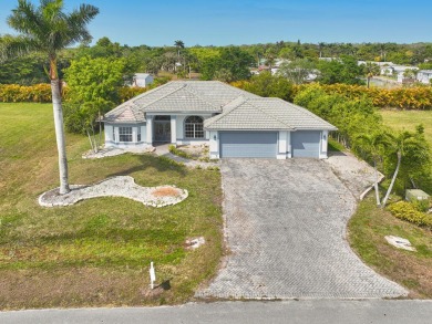 This must see 3 bedroom plus den, 2 bathroom home is an open on Eagle Lakes Golf Club in Florida - for sale on GolfHomes.com, golf home, golf lot
