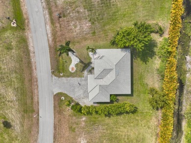 This must see 3 bedroom plus den, 2 bathroom home is an open on Eagle Lakes Golf Club in Florida - for sale on GolfHomes.com, golf home, golf lot
