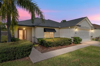This beautifully maintained Alydar model offers 2 bedrooms, 2 on Eagle Ridge At Spruce Creek Country Club in Florida - for sale on GolfHomes.com, golf home, golf lot