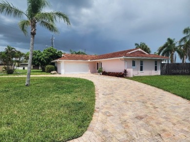 UPDATES JUST COMPLETED ON THIS PASADENA GOLF CLUB ESTATES on Pasadena Yacht and Country Club in Florida - for sale on GolfHomes.com, golf home, golf lot