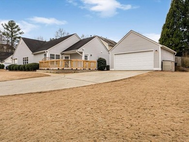 Seller is offering a generous $10,000 buyer credit at closing to on Bridgemill Golf Club in Georgia - for sale on GolfHomes.com, golf home, golf lot