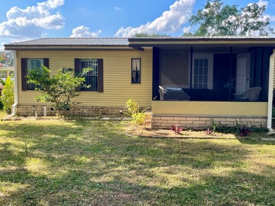 This home is move in ready and turn key!  Just bring your on Water Oak Country Club Estates in Florida - for sale on GolfHomes.com, golf home, golf lot