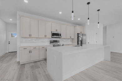 Stunning New Construction Home in Sun 'N Lake - 4 Bedrooms, 3 on Sun n Lake Golf and Country Club in Florida - for sale on GolfHomes.com, golf home, golf lot