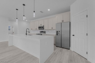 Stunning New Construction Home in Sun 'N Lake - 4 Bedrooms, 3 on Sun n Lake Golf and Country Club in Florida - for sale on GolfHomes.com, golf home, golf lot