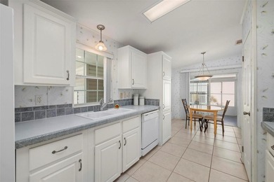 Beautifully maintained and fully furnished 2-bedroom, 2-bath on Kings Gate Golf Club in Florida - for sale on GolfHomes.com, golf home, golf lot