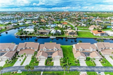 PRICED TO SELL! Enjoy everything about this END UNIT TOWNHOME on Saint Andrews South Golf Club in Florida - for sale on GolfHomes.com, golf home, golf lot