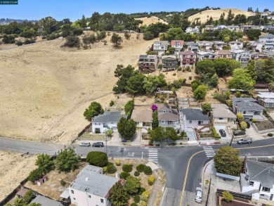 Special financing available -- UP TO $12,000 IN LENDER CREDITS on Lake Chabot Golf Course in California - for sale on GolfHomes.com, golf home, golf lot