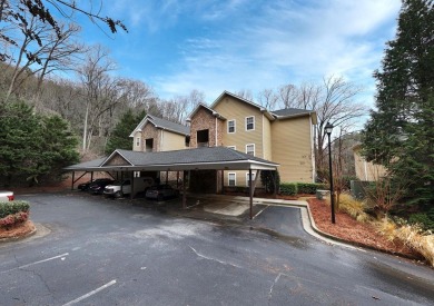 This immaculate 3-bedroom, 2-bath condo, located on the second on Kingwood Golf Club and Resort in Georgia - for sale on GolfHomes.com, golf home, golf lot