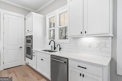 Like-new, immaculately maintained golf-course retreat - on Harbor Club Golf and Country Club in Georgia - for sale on GolfHomes.com, golf home, golf lot