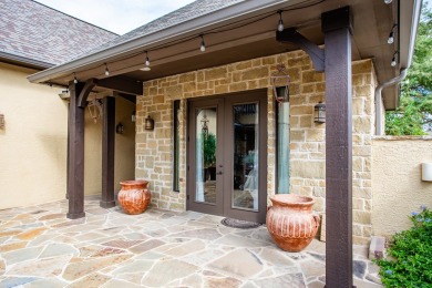 Charming Casita house sits on a large cut-de-sac lot backing to on The Club At Comanche Trace in Texas - for sale on GolfHomes.com, golf home, golf lot