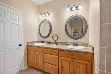 This 2 bedroom/2bath Comanche Trace Garden/Patio home is located on The Club At Comanche Trace in Texas - for sale on GolfHomes.com, golf home, golf lot