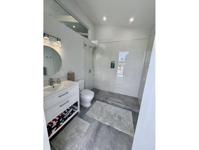 Stunning Fully Renovated 3BR + Office/4BA Pool Home in on  in Florida - for sale on GolfHomes.com, golf home, golf lot