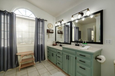 CALLING ALL GOLFERS & POOL LOVERS! Beautiful Home With An on Mt Vernon Municipal Golf Club in Missouri - for sale on GolfHomes.com, golf home, golf lot