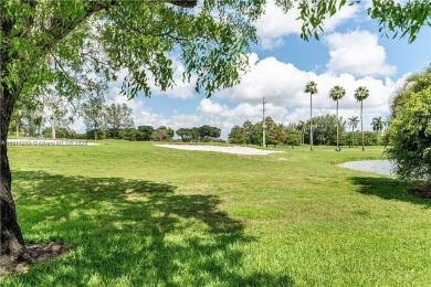 PRICE TO SELL. Paradise for Golfers, stunning golf view condo on Hollybrook Golf and Tennis Club  in Florida - for sale on GolfHomes.com, golf home, golf lot