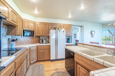 Stunning home in the highly desirable Gold Hills subdivision on Gold Hills Golf Club in California - for sale on GolfHomes.com, golf home, golf lot