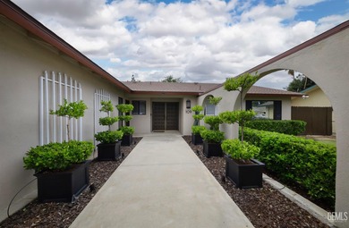 Live on the greens and experience the charm of this well-loved on Sundale Country Club in California - for sale on GolfHomes.com, golf home, golf lot