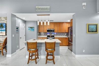 Beautiful 3 bedroom, 2 bathroom villa in a gated community with on Copperhead Golf Club in Florida - for sale on GolfHomes.com, golf home, golf lot