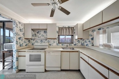 SPACIOUS 2/2 PENTHOUSE CORNER UNIT IN MANICURED 55+ LAKES OF on Inverrary Country Club in Florida - for sale on GolfHomes.com, golf home, golf lot