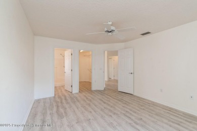 UPDATED, delightful 2 bedroom, PLUS a flex room, 2 bath, 1400+/- on Twisted Oaks Golf Club in Florida - for sale on GolfHomes.com, golf home, golf lot