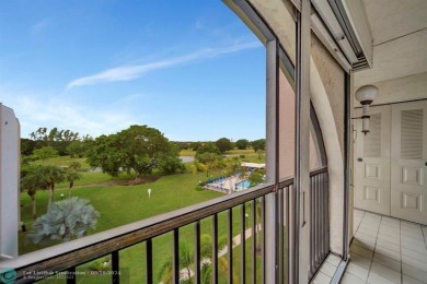 SPACIOUS 2/2 PENTHOUSE CORNER UNIT IN MANICURED 55+ LAKES OF on Inverrary Country Club in Florida - for sale on GolfHomes.com, golf home, golf lot