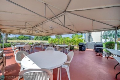 SPACIOUS 2/2 PENTHOUSE CORNER UNIT IN MANICURED 55+ LAKES OF on Inverrary Country Club in Florida - for sale on GolfHomes.com, golf home, golf lot