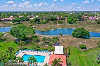 SPACIOUS 2/2 PENTHOUSE CORNER UNIT IN MANICURED 55+ LAKES OF on Inverrary Country Club in Florida - for sale on GolfHomes.com, golf home, golf lot