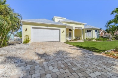 Embrace the Southwest Florida Lifestyle with this 3 bedroom, 3.5 on Alden Pines Golf Club in Florida - for sale on GolfHomes.com, golf home, golf lot