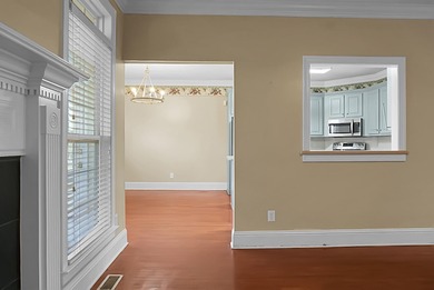 LUXURY POTENTIAL IN COOSAW CREEK COUNTRY CLUB!!Situated in the on Coosaw Creek Country Club in South Carolina - for sale on GolfHomes.com, golf home, golf lot