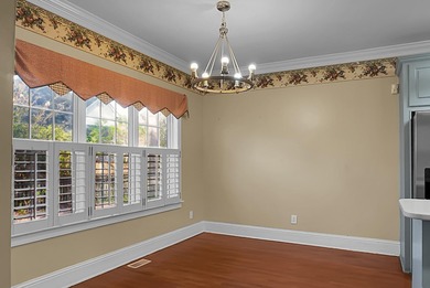 LUXURY POTENTIAL IN COOSAW CREEK COUNTRY CLUB!!Situated in the on Coosaw Creek Country Club in South Carolina - for sale on GolfHomes.com, golf home, golf lot