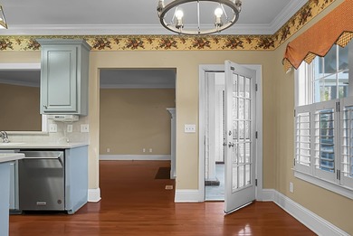 LUXURY POTENTIAL IN COOSAW CREEK COUNTRY CLUB!!Situated in the on Coosaw Creek Country Club in South Carolina - for sale on GolfHomes.com, golf home, golf lot