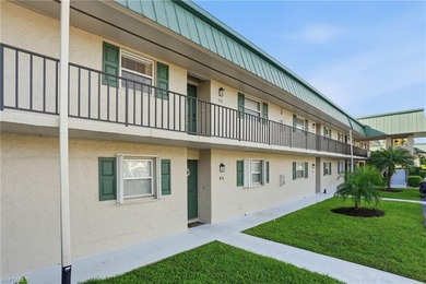 Tastefully renovated split 2 bed 2 bath second floor condo with on Hibiscus Golf Club in Florida - for sale on GolfHomes.com, golf home, golf lot