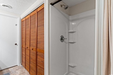 Live the beach life in this fully furnished 3-bedroom, 2-bath on Beachwood Golf Club in South Carolina - for sale on GolfHomes.com, golf home, golf lot