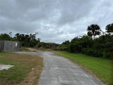 Price Reduced!!! Welcome to this unique and unusual vacant lot on Plantation Golf and Country Club in Florida - for sale on GolfHomes.com, golf home, golf lot