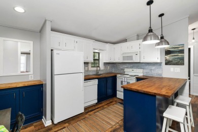 MOTIVATED SELLER - BRING YOUR OFFERS! Every offer will be on Blue Ridge Golf Center, Inc. in South Carolina - for sale on GolfHomes.com, golf home, golf lot
