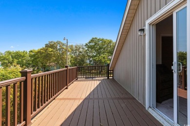 Live the beach life in this fully furnished 3-bedroom, 2-bath on Beachwood Golf Club in South Carolina - for sale on GolfHomes.com, golf home, golf lot