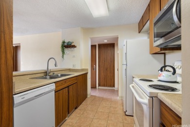 Luxury living in central Salt Lake in preferred West Tower at on Honolulu Country Club in Hawaii - for sale on GolfHomes.com, golf home, golf lot