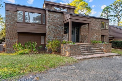 BEAUTIFUL MID-CENTURY HOME LOCATED NEAR THE FAIRWAY IN RAYBURN! on Rayburn Country Club in Texas - for sale on GolfHomes.com, golf home, golf lot