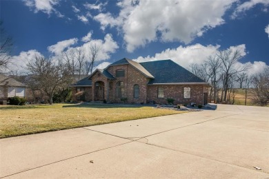 STUNNING UPDATES & UPGRADES! This gorgeous 5 bed., 3 bath home on Sunset Hills Country Club in Illinois - for sale on GolfHomes.com, golf home, golf lot