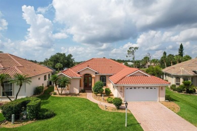WONDERFUL LOCATION FOR THIS LARGE WATERFRONT HOME IN THE GATED on Bobcat Trail Golf Club in Florida - for sale on GolfHomes.com, golf home, golf lot
