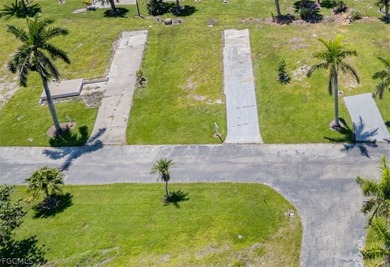 Wonderful corner lot with a mango tree in the backyard, is ready on Kelly Greens Golf and Country Club in Florida - for sale on GolfHomes.com, golf home, golf lot