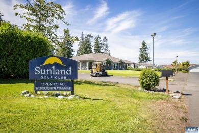 Welcome to this beautiful 2-bedroom + den, 2-bath condo in the on SunLand Golf and Country Club in Washington - for sale on GolfHomes.com, golf home, golf lot