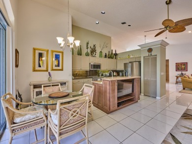 Welcome to this beautifully maintained 3-bedroom, 2.5-bathroom on Wycliffe Golf and Country Club in Florida - for sale on GolfHomes.com, golf home, golf lot