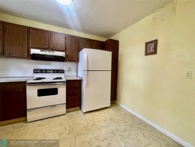 Nice 1 bedroom, 1.5 bath golf view condo that is PRICED TO SELL on  in Florida - for sale on GolfHomes.com, golf home, golf lot