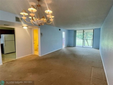 Nice 1 bedroom, 1.5 bath golf view condo that is PRICED TO SELL on  in Florida - for sale on GolfHomes.com, golf home, golf lot