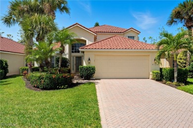 If you're looking for comfort & style in an active community on Colonial Country Club in Florida - for sale on GolfHomes.com, golf home, golf lot