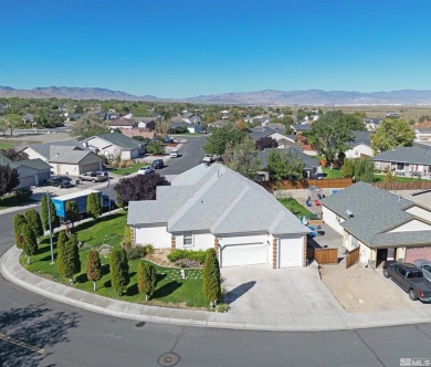 Beautiful custom built 3-bedroom + flex room, 2-bath, 2,384sq' on The Golf Club of Fernley in Nevada - for sale on GolfHomes.com, golf home, golf lot