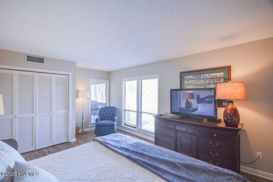 This Linville Gardens Condo has the Trifecta Buyers are looking on Pinehurst Resort and Country Club in North Carolina - for sale on GolfHomes.com, golf home, golf lot